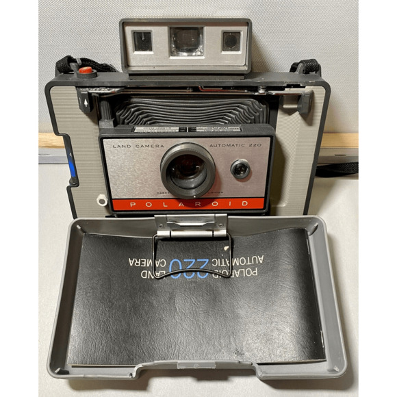 Vintage Polaroid Land Camera Automatic 220 With Strap Manual Hardcover Untested - Picture 6 of 10